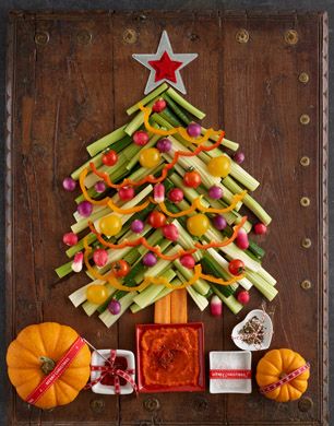 Roasted Vegetable Hummus, Vegetable Hummus, Christmas Vegetables, German Christmas Traditions, Holiday Entertaining Food, Christmas Cheese, Holiday Appetizers Recipes, Hosting Christmas, Food Ornaments