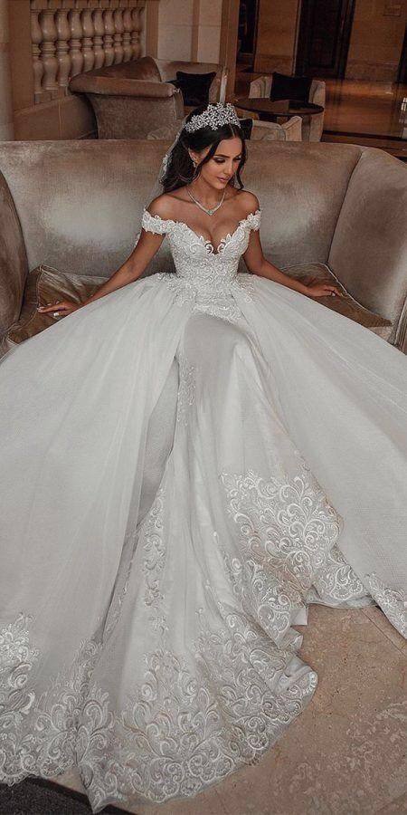 Dresses Sweetheart Neckline, Wedding Dresses Sweetheart, Gowns Aesthetic, Wedding Dresses Sweetheart Neckline, Wedding Dresses Lace Ballgown, Wedding Dress Guide, Amazing Dresses, Fancy Wedding Dresses, Lace Ball Gowns