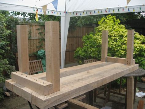 Extra large banqueting table from new oak railway sleepers Rustic Wood Furniture Diy, Outdoor Dining Table Diy, Diy Garden Table, Sleepers In Garden, Rustic Outdoor Furniture, Diy Bench Outdoor, Wood Table Diy, Railway Sleepers, Diy Outdoor Table