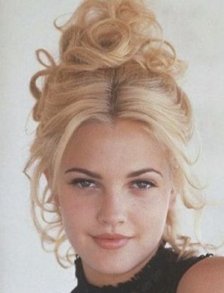 90s Hairstyles, Drew Barrymore, Stil Inspiration, Hair Reference, Dream Hair, Aesthetic Hair, Prom Hair, Pretty Hairstyles, Marilyn Monroe