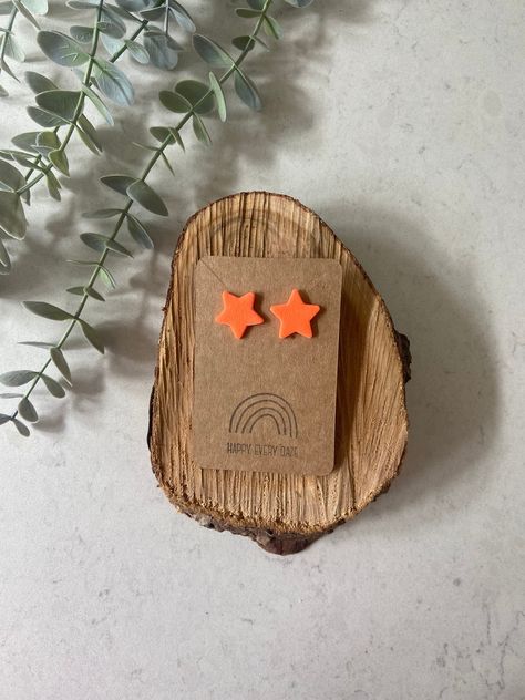 Recycle Packaging, Orange Star, Neon Colours, Vibrant Style, Pink Orange Yellow, Earring Card, Style Star, Star Earrings Stud, Earring Cards