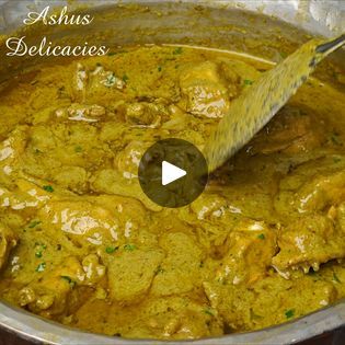 Hariyali Murg | Green Chicken Gravy | Hariyali Murg | Green Chicken Gravy | By Ashus DelicaciesFacebook Hyderabadi Paneer, Green Chicken Recipe, Paneer Gravy, Mutton Gravy, Chicken Korma Recipe, Chicken Gravy Recipe, Paneer Masala, Korma Recipe, Green Chicken