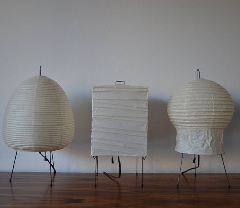 Noguchi Akari, Paper Lamps, 60s Interior, Mediterranean Interior Design, 80s Interior, Mid Century Modern Interior Design, Mediterranean Interior, Mcm Furniture, Lighting Table