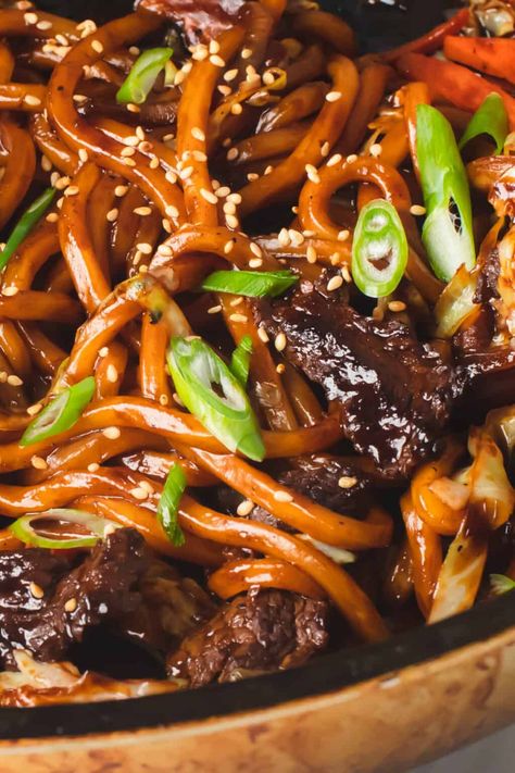 Easy Beef Yaki Udon Noodle Recipe | Mikha Eats Beef Noodle Bowls Asian, Beef And Udon Noodles Stir Fry, Teriyaki Beef And Noodles, Steak Udon Noodles, Udon Noodle Stir Fry Beef, Teriyaki Udon Noodles Stir Fry, Udon Noodle Recipe Beef, Yaki Udon Noodle Recipe, Beef Yakisoba Recipe