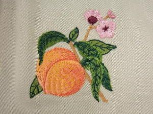 Peach Blossom Embroidery, Peach Embroidery, Peach Jeans, Floral Embroidery Patterns, Peach Blossoms, Embroidery Craft, Embroidery Ideas, Embroidery Inspiration, Valentines Gift