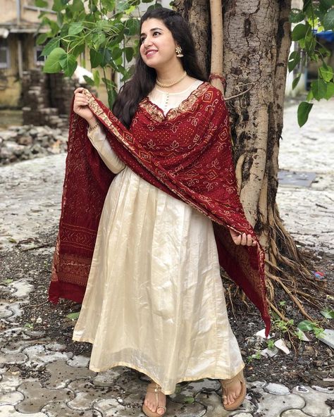 Our Maroon Gajji Silk Nakshi Bandhej Dupatta is back in stock! . . . #bandhani #bandhej #handcraftedclothing #madeinindia Selfie Poses In Kurti, Poses In Kurti For Instagram, Bandhej Dupatta, Bandhani Dress, Anarkali Dress Pattern, Indian Designer Suits, Simple Kurta Designs, Salwar Kamiz, Indian Bridal Dress