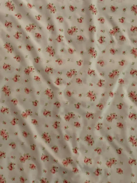 Flower Sheets Coquette, Floral Blanket Aesthetic, Floral Bed Sheets Coquette, Coquette Sheets, Coquette Bed Sheets, Coquette Bedsheets, Coquette Sewing, Coquette Fabric, Wallpaper Bedroom Vintage