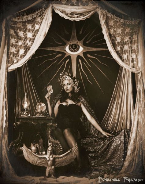 Reading Tent, Vintage Fortune Teller, Circus Aesthetic, Halloween Circus, Dark Circus, Circus Tent, Pin Up Photography, Fortune Teller, Vintage Circus