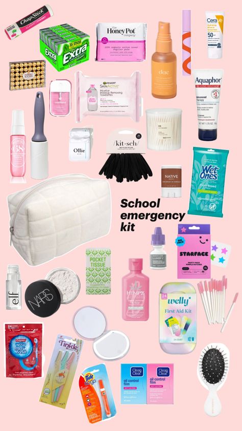 This is super ‘preppy’ Preppy Emergency Kit, Back To School Shopping List, High School Essentials, Middle School Essentials, School Emergency Kit, School Backpack Essentials, Middle School Survival, Preppy School Supplies, Pretty School Supplies