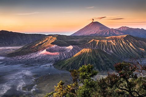 Bromo Sunrise | Flickr - Photo Sharing! Volcanic Mountains, Island Landscape, Java Island, Asia Tenggara, East Java, Air Terjun, Desktop Wallpapers Backgrounds, Hd Desktop, Paradise On Earth