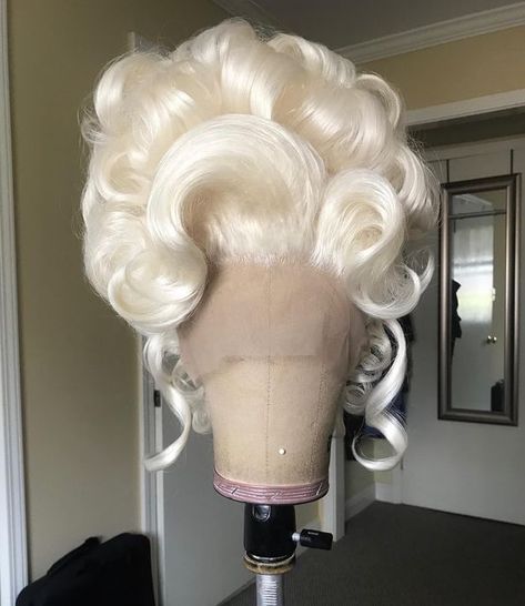 Loma Prietta on Instagram: "Classic blonde stacked drag updo for @francieblond 💫 ✨ . Wig commissions are currently open! Shipping nationally within the US, DM to place a custom order! 🤩 . #dragwig #dragwigs #draghair #vintagehair #70shair #50shair #dragqueenwigs #dragqueenhair #styledwig #wigstylist #lacewigs #lacefrontwig #lacefront #instadrag" Drag Updo Wigs, Blonde Drag Wig, Drag Hairstyles, Wig Updos, Straight Wig Hairstyles, Updo Wigs, Big Wigs, Wig Updo, Updo Wig