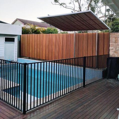 Metal Fence Around Pool, Black Pool Fence, Pool Fencing Landscaping, Pool Fence Ideas, Fence Around Pool, Pool Equipment Enclosure, Pool Fences, Metal Pool, Edge Pool