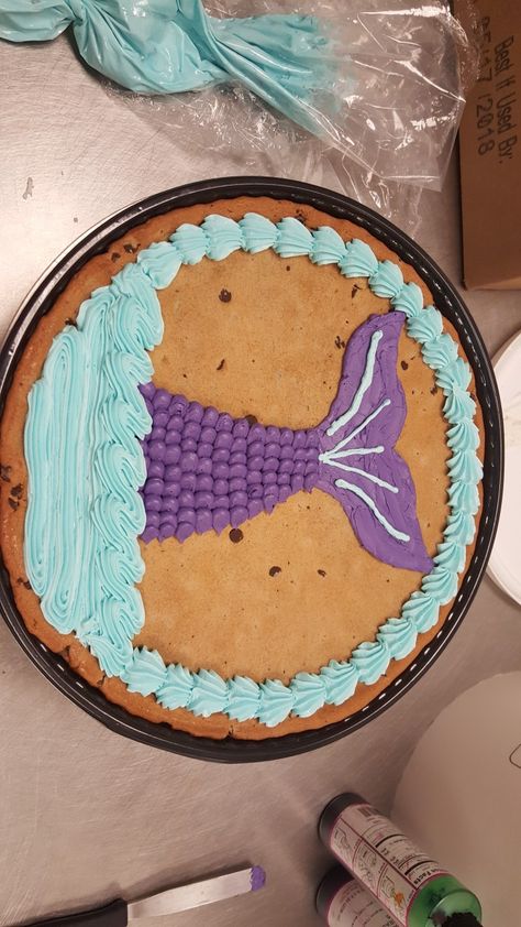 Giant Cookie Cake, Chocolate Covered Cherry, Cookie Cake Decorations, Cookie Cake Designs, Super Cookies, Mermaid Cookies, Sheet Cake Designs, Cherry Cookies, Pizza Cake