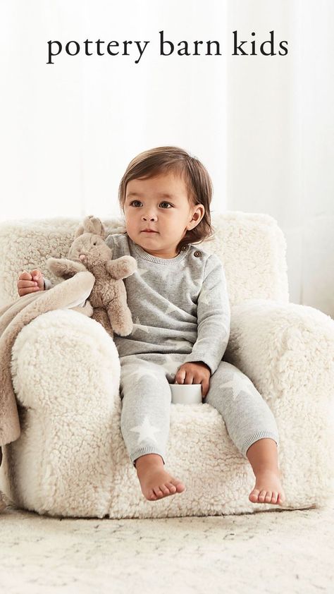 For fussy bedtimes and on-the-go adventures, this plush lovey keeps them company while providing that snug-and-secure feeling. A cuddly bunny is attached to the warm cover’s corner, creating an all-in-one security blanket and sleep buddy that’s easier to keep track of. Top Baby Gifts, Kids Bed Furniture, Baby Sofa, Baby Gift Guide, Baby Chair, Kids Sofa, Cuddly Toy, Security Blanket, Baby Furniture