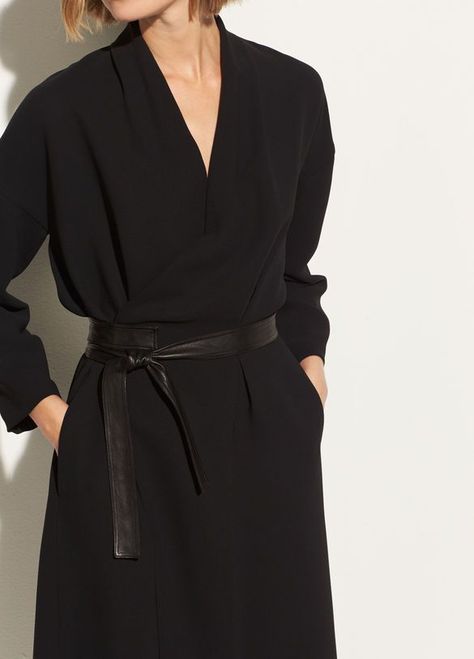 Gaun Koktail, Belted Wrap Dress, Women Fashion Edgy, Black Long Sleeve Dress, Long Black Dress, Black Women Fashion, Mode Vintage, Ladies Dress Design, Mode Inspiration