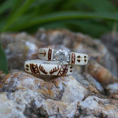 The Antlered Doe (scheduled via http://www.tailwindapp.com?utm_source=pinterest&utm_medium=twpin) Antlered Doe, Country Wedding Rings, Western Wedding Rings, Antler Wedding Rings, Camo Wedding Rings, Deer Antler Ring, Unique Wedding Rings, Antler Jewelry, Country Jewelry