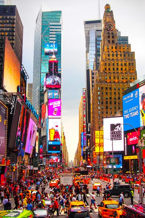 Westin Times Square New York, Timesquare New York City, Times Square Wallpaper, Hilton Times Square, Ny Times Square, Manhattan Aesthetic, Nex York, New York City Times Square, Time Square New York