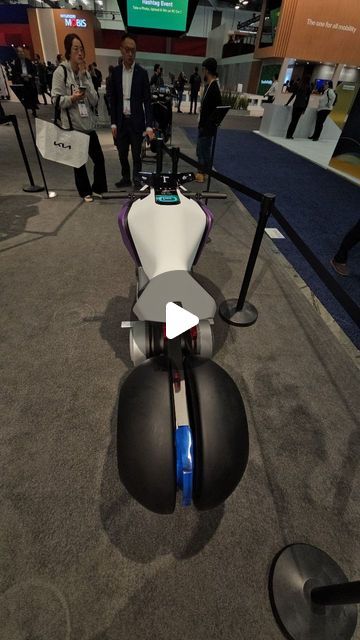 EVS on Instagram: "INSANE BIKE PROTOTYPE at @ces2024_ 
@horwinamerica #horwin #future #electric #ebike #bikelife #electric #diy #lasvegas #speed #power #motorcycle #emotorcycle" Custom Electric Bike, Ebike Diy, Electric Bike Motor, Electric Bike Diy, Electric Motorbike, Yamaha Motorcycles, Bobber Motorcycle, Electric Motorcycle, Bike Life