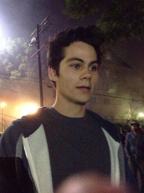 dylan o'crien (@DylanSupport) / Twitter Percy Jackson Serie, Brunette Celebrities, Dylan O Brien Cute, Dylan O Brain, Dylan Obrian, Blackpink Debut, Teen Wolf Dylan, Dylan Thomas