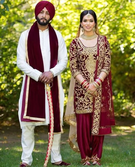 Pinterest: @pawank90 Sikh Wedding Dress, Punjabi Wedding Dress, Punjabi Wedding Suit, Bridal Suits Punjabi, Wedding Lenghas, Punjabi Wedding Couple, Engagement Gown, Bridal Suit, Bridal Suits