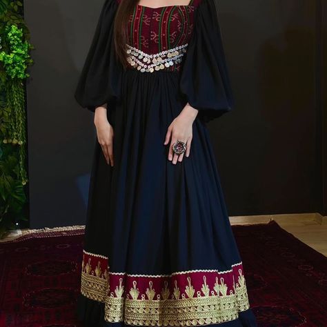 .dm to place your order •worldwide shipping 🌍✈️ All sizes and Colours available Can also be sold unstiteched Afghani Dress Traditionally, For more, information, call/ message us on . . . . . . . . . . . Note: Our dress designer will help you bring your idea to life. Simply describe your idea, send us a pictuer, sketch or the design you already have, and we'll prepare it ready for stiching. #aryanasayeed #kuchidress #afghansinger #afghandresses #afghanclothes #afghanmodel #aryanasayeedoff... Afghani Dress Design, Suncatchers Diy, Cultural Clothes, Full Mehndi, Afghani Dress, Simple Dress Casual, Eastern Dresses, Afghan Dress, Anarkali Dresses