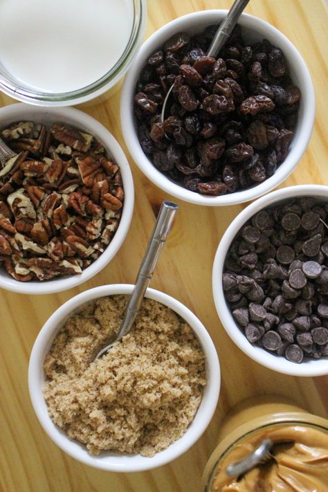 Setting Up an Oatmeal Toppings Bar • Mandy Jackson Oatmeal Bar Ideas, Oatmeal With Toppings, Oatmeal Toppings Bar Ideas, Oatmeal Bar For Party, Oatmeal Station Bar, Oatmeal Topping Bar, Oatmeal Toppings Bar, Oatmeal Station, Oatmeal Toppings Ideas