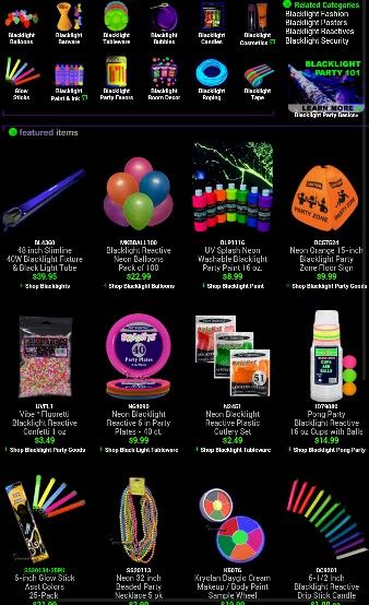 Cool Party Ideas Decoration, Birthday Party Neon Theme, Activities For Glow In The Dark Party, Glow Party Essentials, Neon Glow Party Snacks, 13 Birthday Glow Party, Glow Night Birthday Party, Things You Need For A Neon Party, Glow Party Accessories