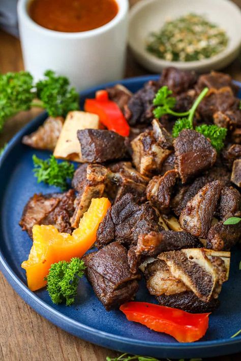 Goat Recipes, Haitian Food Recipes, Goat Meat, Caribbean Recipes, Delicious Dinner Recipes, African Food, Hearty Meals, Food Obsession, Weeknight Meals