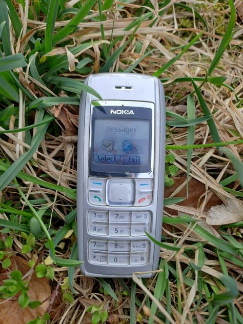 Old Nokia, Nokia Phone, Simple Embroidery Designs, Best Mobile Phone, Old Phone, Simple Embroidery, Mobile Phone, Cell Phone, Smartphone