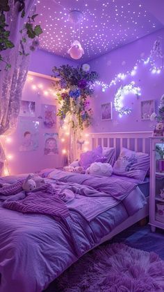 Purple Small Room Ideas, Purple Dream Bedroom, Purple Room Theme, Lavendar Bedroom Aesthetic, Purple Teenage Bedroom, Light Purple Room Aesthetic, Pastel Purple Room Ideas, Bedroom Purple Aesthetic, Lilac Room Ideas Bedrooms