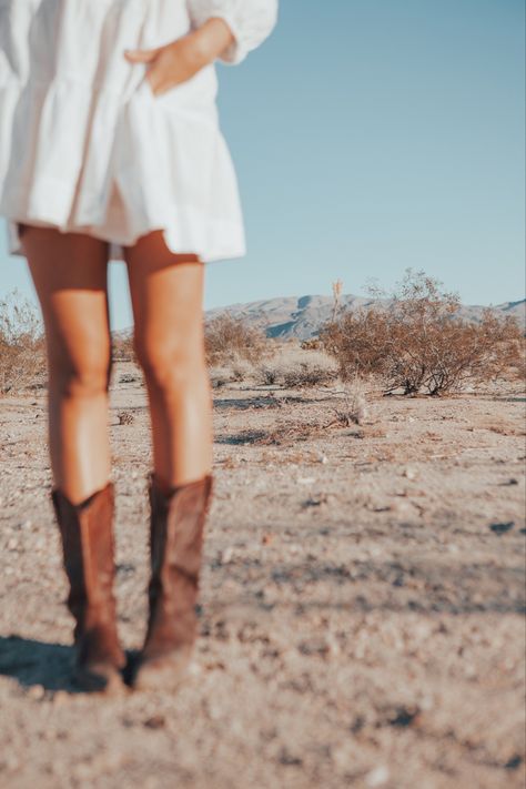 Desert Editorial Photoshoot, Western Desert Photoshoot, Hummingbird Clothes, Canyon Photoshoot, Palm Springs Photoshoot, Joshua Tree Photoshoot, Western Shoot, 2024 Photoshoot, Desert Photoshoot Ideas