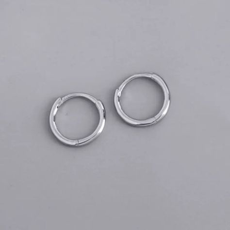 Sterling Silver Small Huggie Hoop Earrings Stamped 925 Comes With A Jewelry Bag Brand New! Everyday Hoop Earrings, Silver Huggies Earrings, Huggie Hoop Earrings Silver, Silver Hoops Small, Earrings Small Hoops, Lollapalooza Outfit, Silver Huggie Earrings, Dark Blue Earrings, Small Silver Hoop Earrings