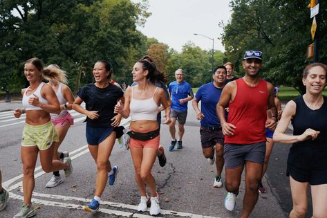 New York’s Running Clubs Are an Opportunity for Exercise and Community - The New York Times Running Friends, Run Club, Rise And Run, Running Team, Low Intensity Workout, Thursday Evening, Running Club, Marriage And Family Therapist, Water Fountains