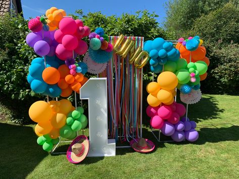 Mexican Birthday Party Balloons, Mexican Arch Balloons, Fiesta Uno Party 1st Birthdays, Mexican First Birthday Party, Mexican Themed 1st Birthday Party, Mexican Party Balloons, First Fiesta Birthday Decorations, First Fiesta Decorations, First Fiesta Backdrop