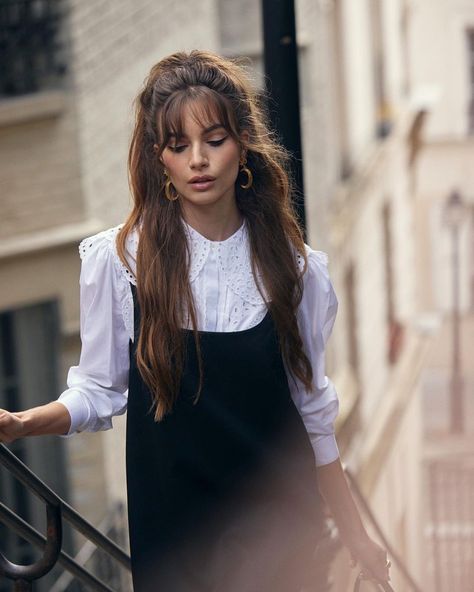 MARA 🌓 LAFONTAN on Instagram: “Just know that if you hide It doesn’t go away” Long Hairstyles With Bangs Half Up, Curtain Bangs Wedding Hair Updo, French Hair Long, Long Light Brown Hair With Bangs, Very Long Hair With Bangs, French Girl Bangs Long Hair, Bangs Up Hairstyle, Birkin Bangs Long Hair, Romantic Haircut