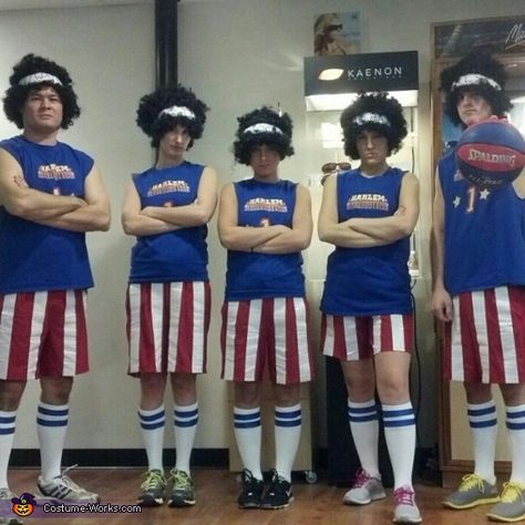 The Harlem Globetrotters - 2013 Halloween Costume Contest    #Halloween #halloweencostumes Basketball Costume, Halloween Costumes For Big Kids, Clever Costumes, Team Costumes, Homecoming Week, Harlem Globetrotters, Halloween Things, Homemade Costume, Costume Works