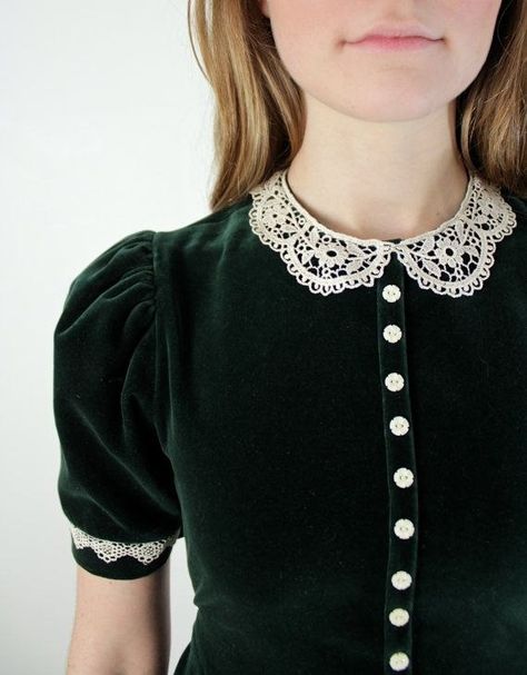 Con cuellito ❤ Peter Pan Collar Dress, Vestidos Vintage, Lace Collar, Mode Vintage, Pan Collar, Mode Inspiration, Peter Pan Collar, Looks Vintage, Collar Dress