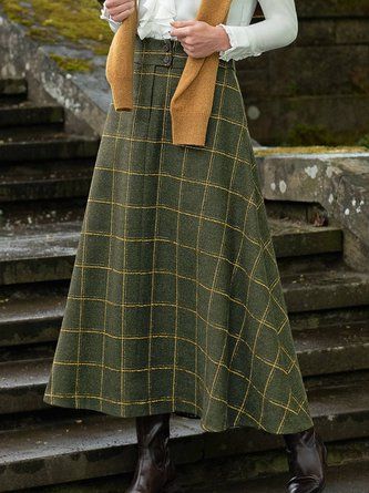 Riding Skirt, Fit Skirt, Brown Skirts, Tweed Skirt, Skirts Online, Costume Outfits, Fall Fashion Outfits, Green Skirt, Casual Skirts