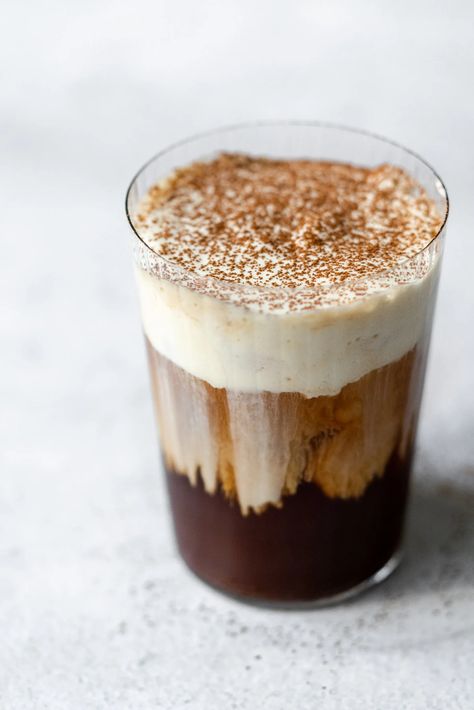 Irish Cream Cold Brew Starbucks, Irish Cream Syrup, Irish Cream Cold Brew, Vanilla Sweet Cream Cold Foam, Chai Recipes, Sweet Cream Cold Foam, Vanilla Sweet Cream, Cream Cold Foam, Cafe Drinks