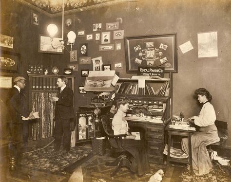 Grand Rapids Mich. early 1900's | ... grand rapids mi royal t gillett operated a photography studio in grand Victorian Office, Candlestick Telephone, Office Photos, Retro Office, Roll Top Desk, Workwear Vintage, Studio Inspiration, Vintage Office, Old Photographs