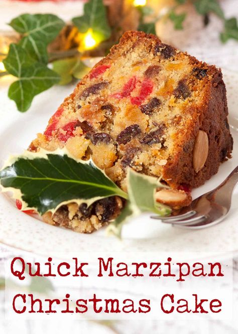 Marzipan Christmas, Fruit Cake Recipe Easy, Easy Christmas Cake Recipe, Traditional Christmas Cake, Xmas Cakes, Simple Desserts, Christmas Cakes Easy, Cake Mug, Fruit Cake Christmas