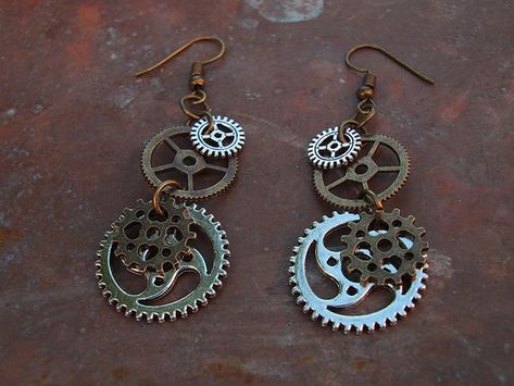 Industrial Wheels, Gear Earrings, Planet Earrings, Steampunk Clock, Hardware Jewelry, Steampunk Earrings, Steam Punk Jewelry, Steampunk Gears, Style Steampunk