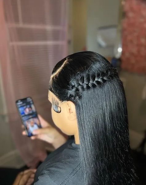 32 Gorgeous Fishtail Braids for Black Hair That Look Glam 23 Side Part With Fishtail, Side Part With Fishtail Braid, Fishtail Braids, Braids For Black, Side Braid Hairstyles, Braids With Weave, Fish Tail, Side Braid, Braid Hairstyles