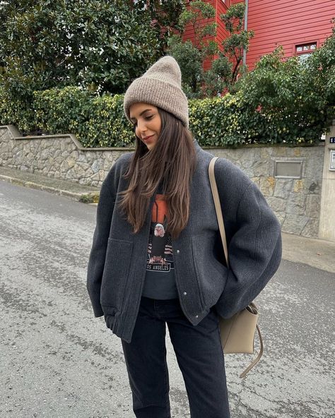 All Posts • Instagram Outwear Fashion, Elegant Blazers, Modieuze Outfits, Oversized Coat, Long Sleeves Coats, Casual Coat, Cozy Fashion, Looks Style, Amelie