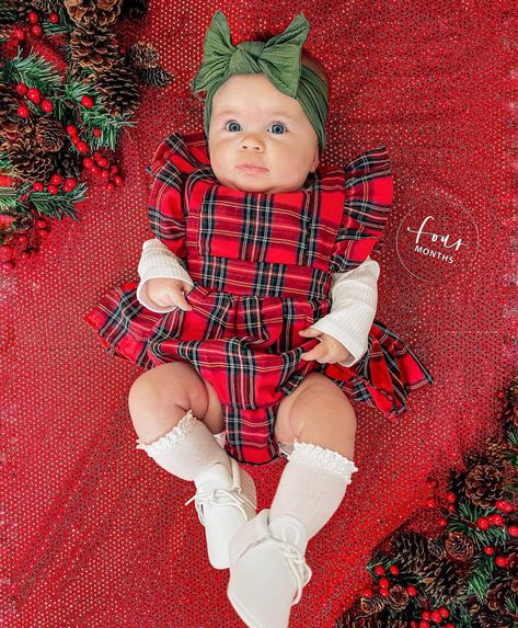 Newborn Christmas Pictures, Christmas Photos Outfits, 2 Piece Romper, Cable Headband, Christmas Family Photoshoot, Baby Christmas Photos, Future Mommy, Girls Christmas Outfits