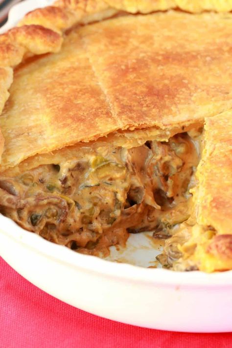 Vegan Pies Savoury, Pot Pie Recipes, Vegan Pot Pie, Vegan Pies Recipes, Vegetarian Pot Pie, Vegan Pot Pies, Vegan Casserole, Oil Free Vegan Recipes, Vegan Pie