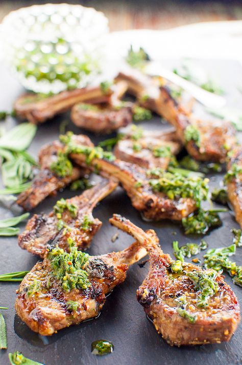 Garlic and Herb Rubbed Lamb Chops with Mint Chimuchurri Baked Lamb Chops, Lamb Dinner, How To Cook Lamb, Marinated Lamb, Grilled Lamb Chops, Lamb Chop Recipes, Lamb Chop, Lamb Ribs, Lamb Dishes