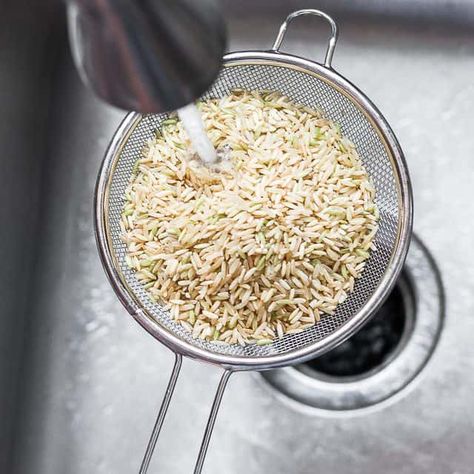 How to Cook Brown Rice {Step-by-Step Tutorial} - FeelGoodFoodie Cook Brown Rice, Brown Rice Cooking, Vegetable Steamer, Perfect Rice, Cheese Making, Easy Healthy Meal Prep, Fluffy Texture, How To Make Cheese, Food Staples