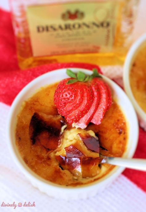 Dessert Souffle, Amaretto Recipe, Creme Brulee Desserts, Classic French Desserts, Creme Brulee Recipe, Italian Cookie Recipes, Creme Brûlée, Sous Vide Recipes, Boozy Desserts