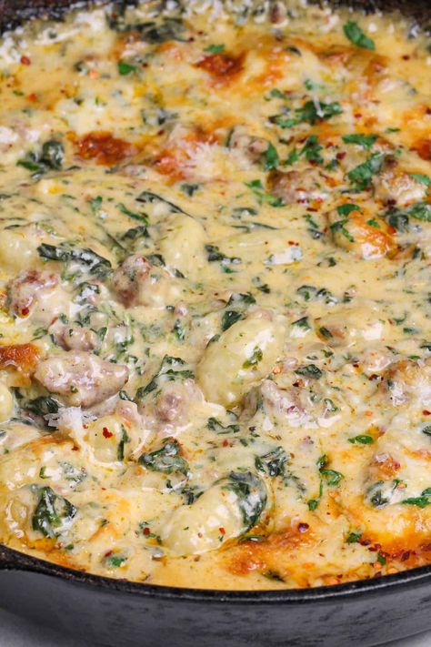 One-Pan Italian Sausage Gnocchi - Bad Batch Baking - Family Favorite Recipes Baked Gnocchi Recipes, Italian Sausage Gnocchi, Recipes Using Italian Sausage, Sausage Gnocchi, Sausage Spinach Pasta, Sausage Pasta Bake, Batch Baking, Family Favorite Recipes, Baked Gnocchi